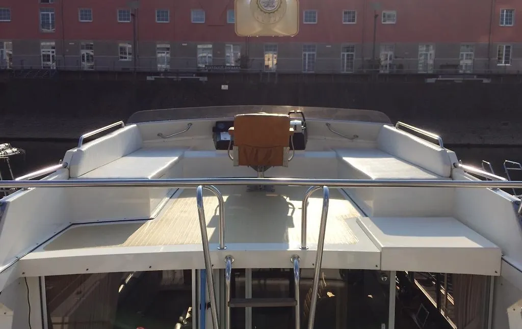 Fantasie Boot Einhorn Hotel Colónia Botel